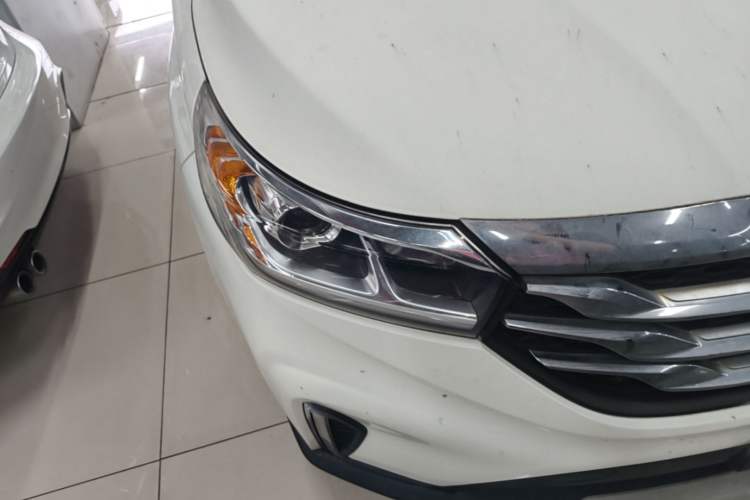 Used GAC Trumpchi GS4 2018 200T G-DCT Two-Wheel Drive Elite Edition Exterior 3