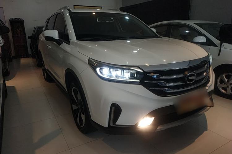 Used GAC Trumpchi GS4 2018 235T Automatic Two-Wheel Drive Luxury Smart Connectivity Millionth Anniversary Edition Front Right 45 Deg