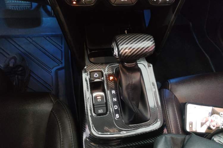 Used GAC Trumpchi GS4 2018 235T Automatic Two-Wheel Drive Luxury Smart Connectivity Millionth Anniversary Edition Gear Lever