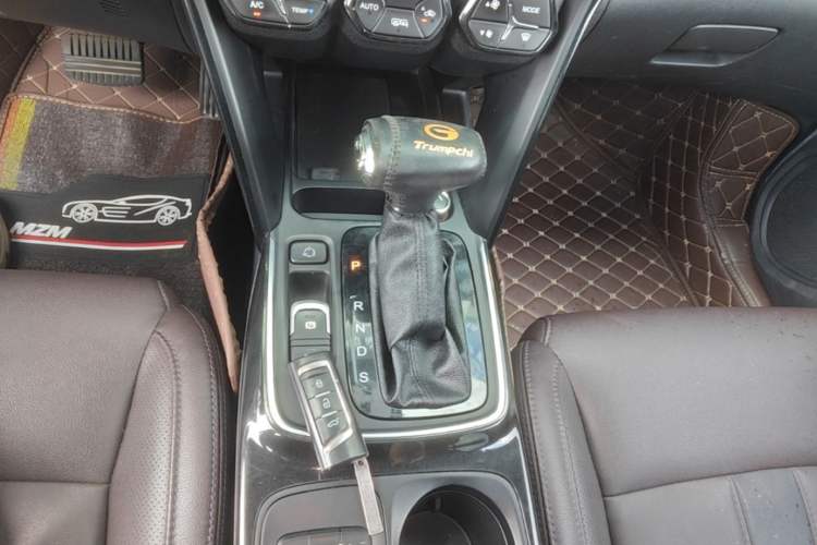 Used GAC Trumpchi GS4 2018 235T Automatic Two-Wheel Drive Luxury Smart Connectivity Version Gear Lever