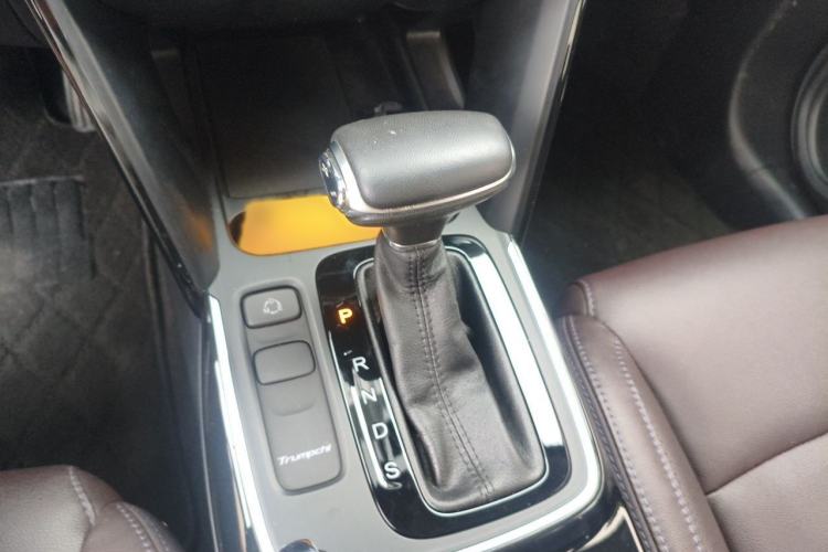 Used GAC Trumpchi GS4 2018 200T G-DCT Two-Wheel Drive Elite Edition Gear Lever