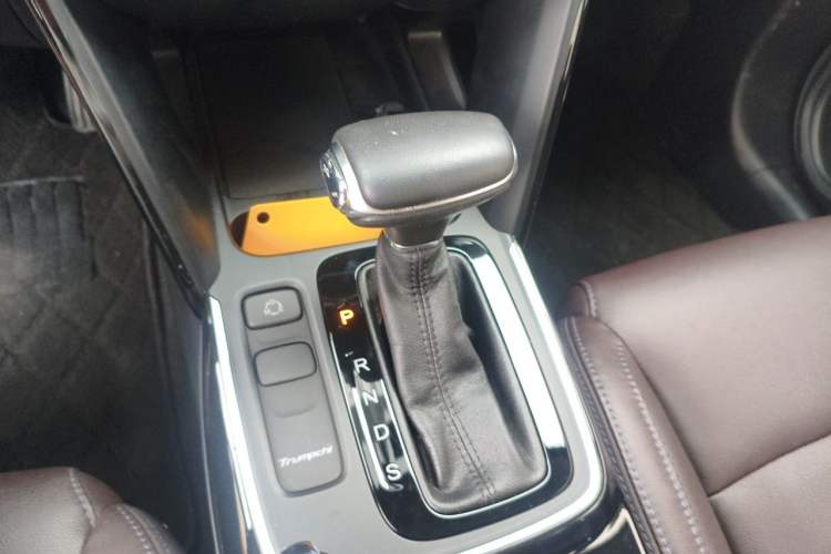 Used GAC Trumpchi GS4 2018 200T G-DCT Two-Wheel Drive Elite Edition Gear Lever