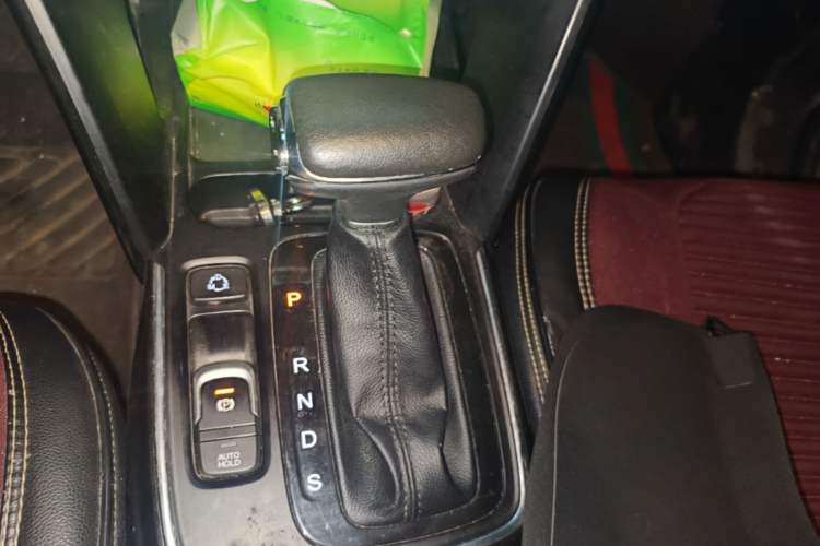 Used GAC Trumpchi GS4 2018 235T Automatic Two-Wheel Drive Elite Millionth Anniversary Edition Gear Lever
