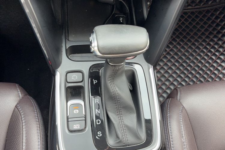 Used GAC Trumpchi GS4 2018 235T Automatic Two-Wheel Drive Luxury Smart Connectivity Version Gear Lever