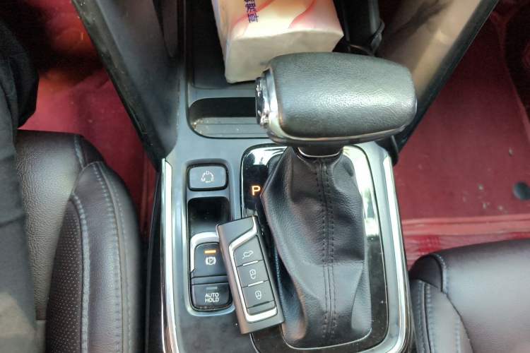 Used GAC Trumpchi GS4 2018 235T Automatic Two-Wheel Drive Luxury Smart Connectivity Millionth Anniversary Edition Gear Lever