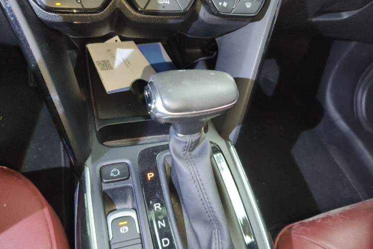 Used GAC Trumpchi GS4 2018 235T Automatic Two-Wheel Drive Luxury Smart Connectivity Version Gear Lever
