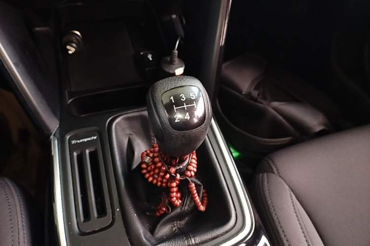 Used GAC Trumpchi GS4 2018 200T Manual Two-Wheel Drive Comfort Edition Gear Lever