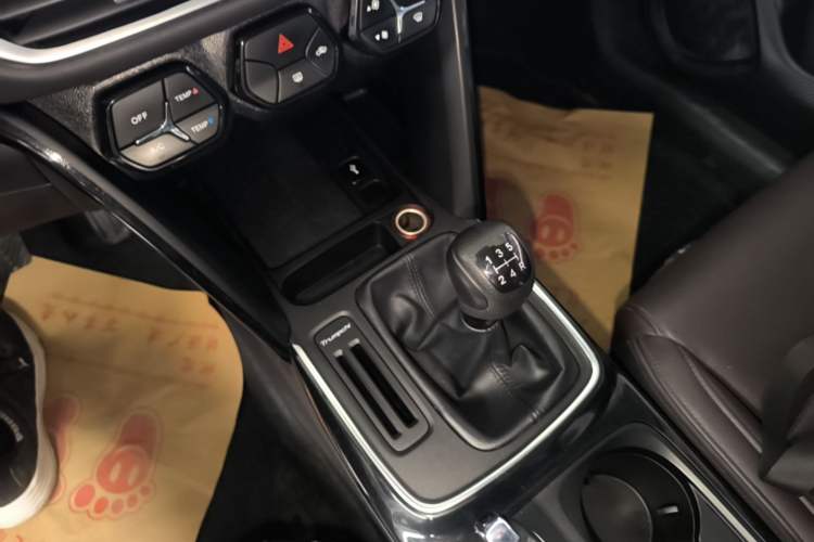 Used GAC Trumpchi GS4 2018 200T Manual Two-Wheel Drive Elite Edition Gear Lever