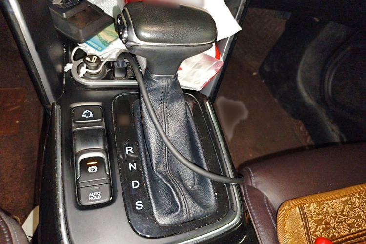 Used GAC Trumpchi GS4 2018 235T Automatic Two-Wheel Drive Luxury Smart Connectivity Millionth Anniversary Edition Gear Lever
