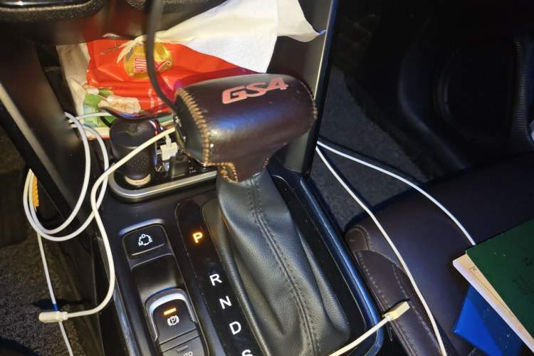 Used GAC Trumpchi GS4 2018 235T Automatic Two-Wheel Drive Luxury Smart Connectivity Version Gear Lever