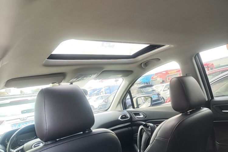 Used GAC Trumpchi GS4 2018 235T Manual Two-Wheel Drive Luxury Edition Headliner