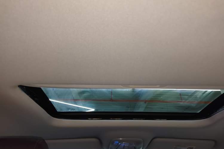 Used GAC Trumpchi GS4 2018 200T G-DCT Two-Wheel Drive Elite Edition Headliner