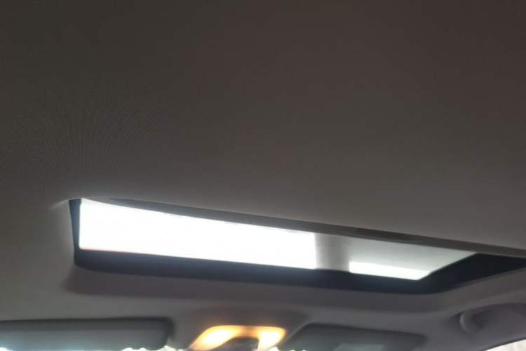 Used GAC Trumpchi GS4 2018 200T G-DCT Two-Wheel Drive Elite Edition Headliner