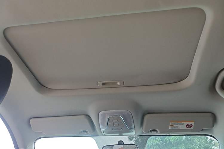 Used GAC Trumpchi GS4 2018 235T Automatic Two-Wheel Drive Luxury Smart Connectivity Version Headliner