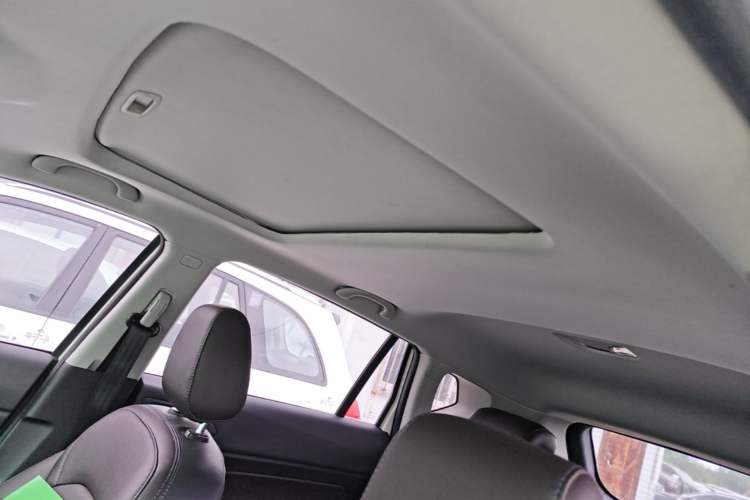 Used GAC Trumpchi GS4 2018 200T G-DCT Two-Wheel Drive Elite Edition Headliner
