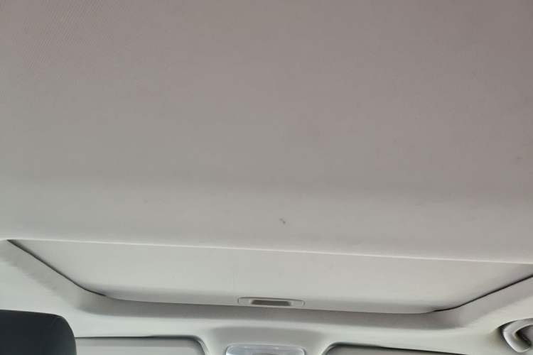 Used GAC Trumpchi GS4 2018 235T Automatic Two-Wheel Drive Luxury Smart Connectivity Version Headliner