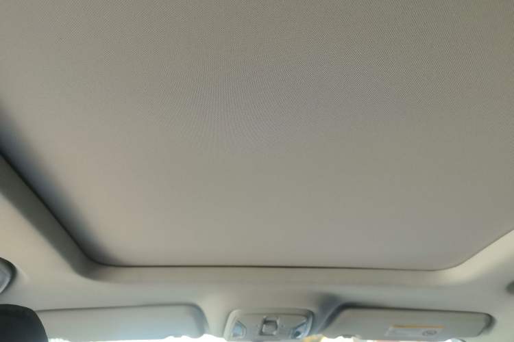 Used GAC Trumpchi GS4 2018 235T Automatic Two-Wheel Drive Elite Millionth Anniversary Edition Headliner