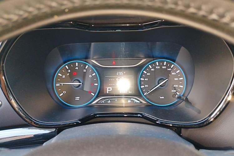 Used GAC Trumpchi GS4 2018 235T Automatic Two-Wheel Drive Luxury Smart Connectivity Millionth Anniversary Edition Instrument Cluster