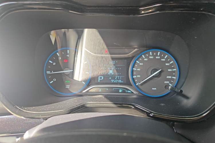 Used GAC Trumpchi GS4 2018 235T Automatic Two-Wheel Drive Luxury Smart Connectivity Millionth Anniversary Edition Instrument Cluster