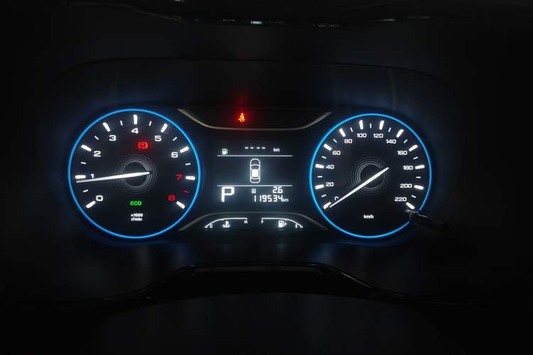 Used GAC Trumpchi GS4 2018 200T G-DCT Two-Wheel Drive Elite Edition Instrument Cluster