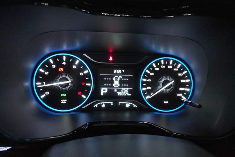 Used GAC Trumpchi GS4 2018 235T Automatic Two-Wheel Drive Luxury Smart Connectivity Millionth Anniversary Edition Instrument Cluster