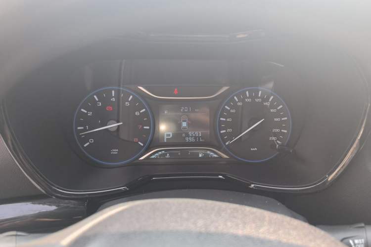Used GAC Trumpchi GS4 2018 235T Automatic Two-Wheel Drive Elite Millionth Anniversary Edition Instrument Cluster