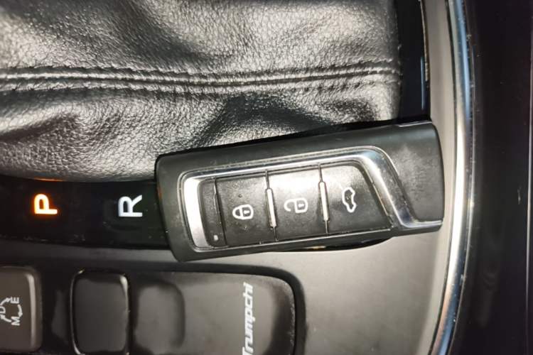 Used GAC Trumpchi GS4 2018 200T G-DCT Two-Wheel Drive Elite Edition Interior 1