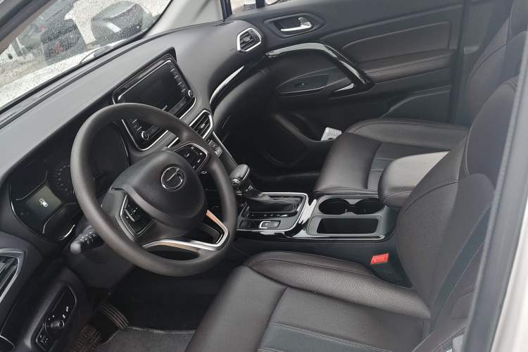 Used GAC Trumpchi GS4 2018 235T Automatic Two-Wheel Drive Elite Edition Interior 2