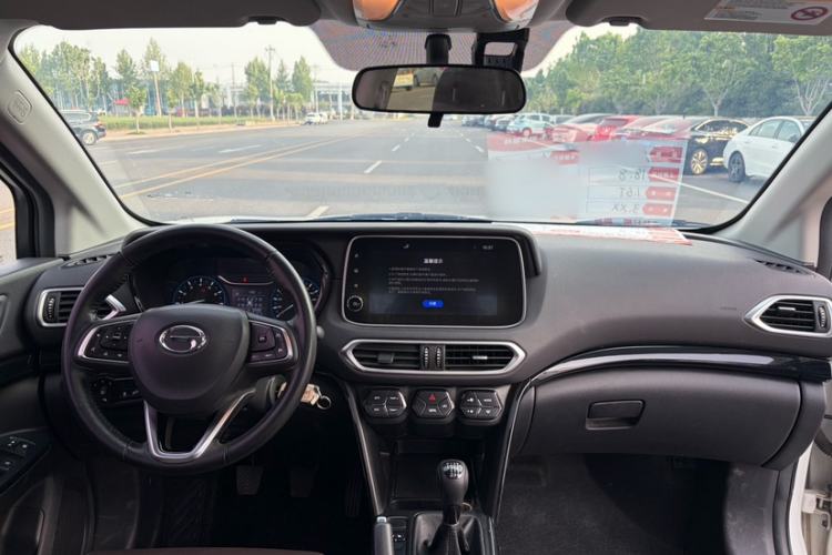 Used GAC Trumpchi GS4 2018 235T Manual Two-Wheel Drive Luxury Edition Interior 2