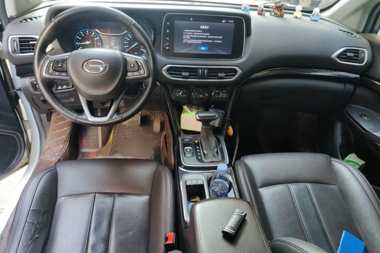 Used GAC Trumpchi GS4 2018 235T Automatic Two-Wheel Drive Luxury Smart Connectivity Version Interior 2