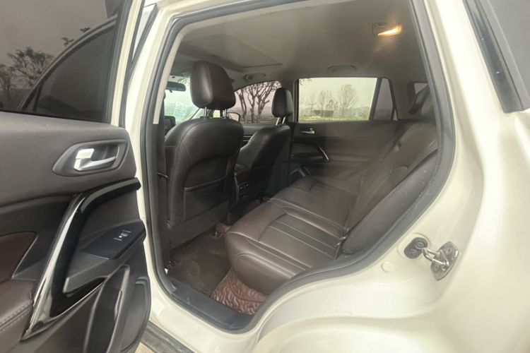 Used GAC Trumpchi GS4 2018 235T Automatic Two-Wheel Drive Luxury Smart Connectivity Version Interior 3
