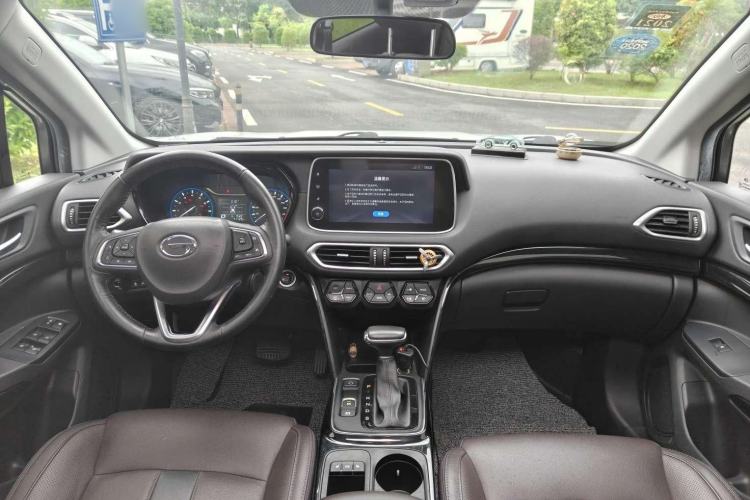 Used GAC Trumpchi GS4 2018 235T Automatic Two-Wheel Drive Luxury Smart Connectivity Version Interior 5
