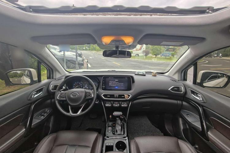 Used GAC Trumpchi GS4 2018 235T Automatic Two-Wheel Drive Luxury Smart Connectivity Version Interior 7