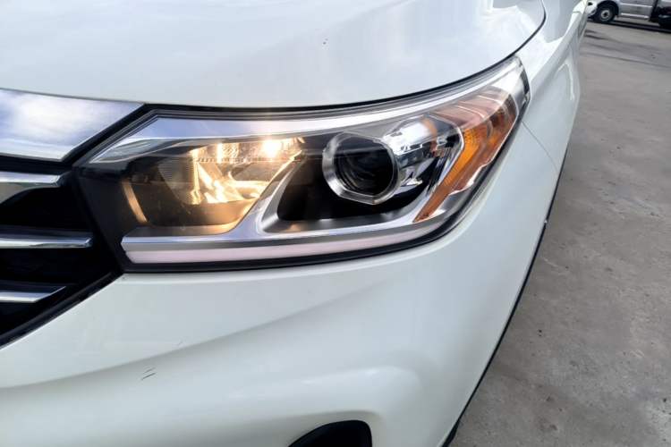 Used GAC Trumpchi GS4 2018 235T Manual Two-Wheel Drive Elite Edition Left Front Headlight