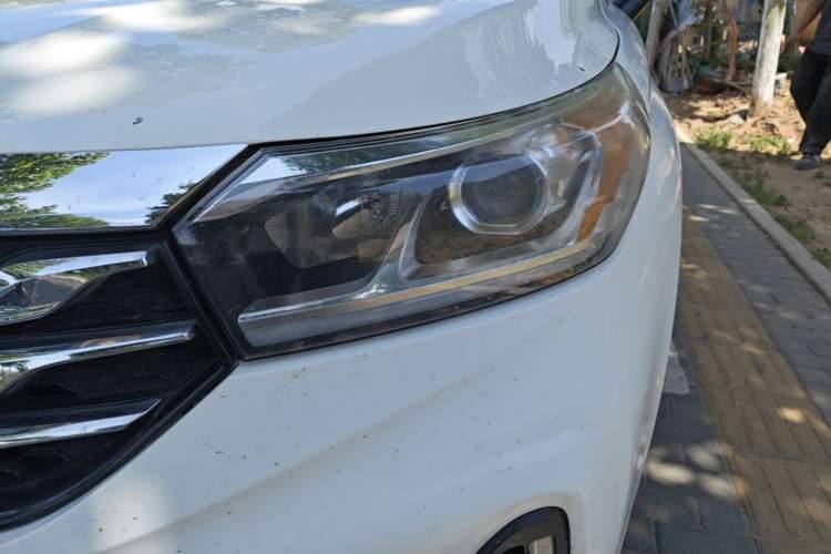 Used GAC Trumpchi GS4 2018 235T Automatic Two-Wheel Drive Elite Edition Left Front Headlight