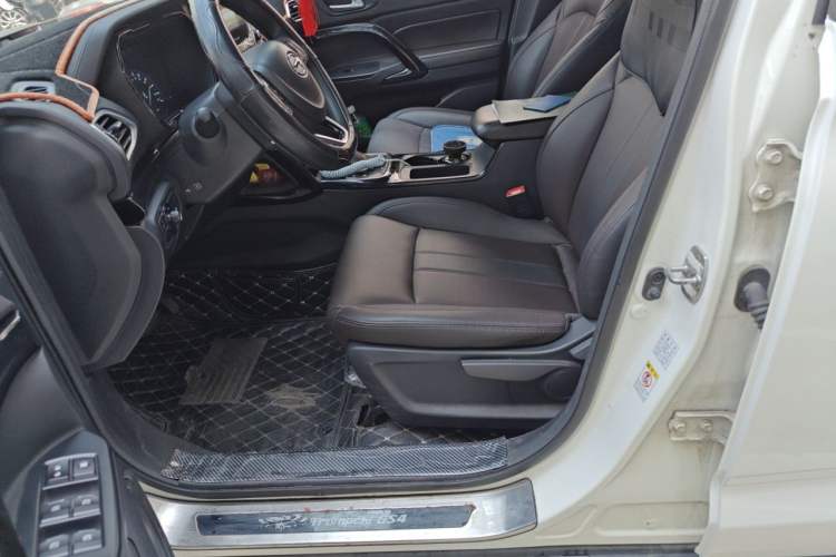 Used GAC Trumpchi GS4 2018 235T Automatic Two-Wheel Drive Elite Edition Left Front Seat