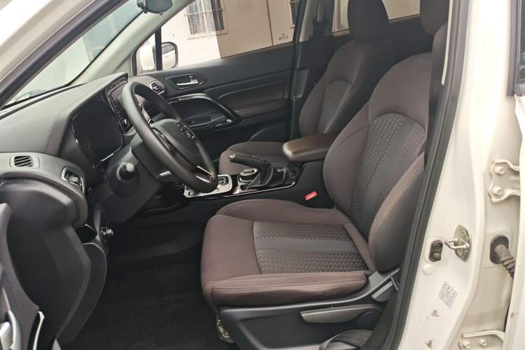 Used GAC Trumpchi GS4 2018 200T G-DCT Two-Wheel Drive Comfort Edition Left Front Seat
