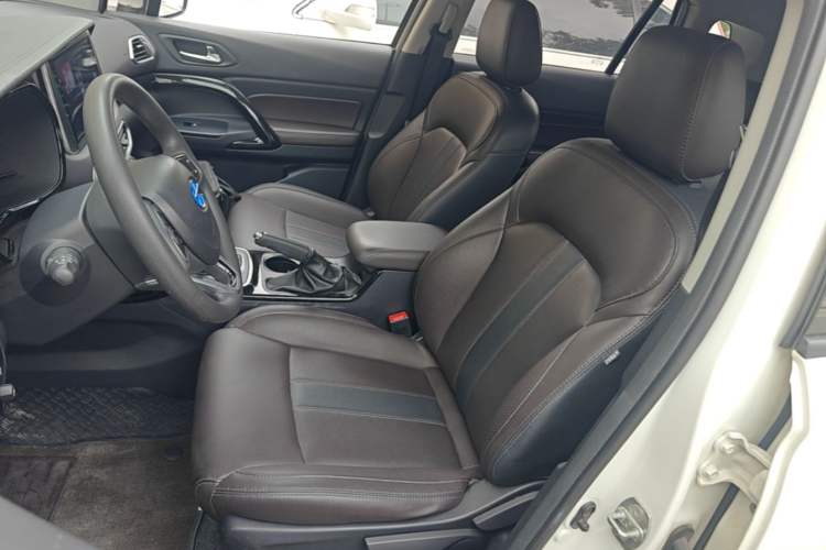 Used GAC Trumpchi GS4 2018 200T G-DCT Two-Wheel Drive Elite Edition Left Front Seat