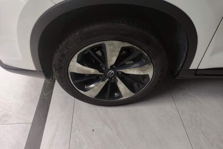 Used GAC Trumpchi GS4 2018 235T Automatic Two-Wheel Drive Luxury Smart Connectivity Millionth Anniversary Edition Left Front Wheel Hub