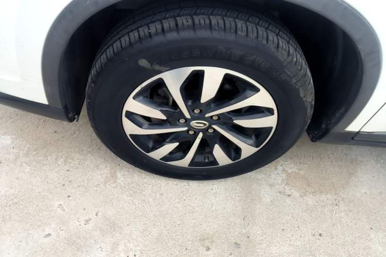 Used GAC Trumpchi GS4 2018 235T Manual Two-Wheel Drive Elite Edition Left Front Wheel Hub