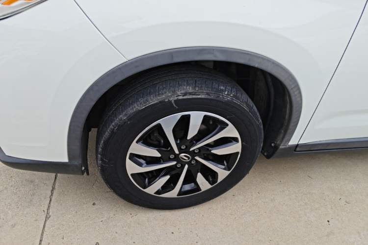 Used GAC Trumpchi GS4 2018 200T G-DCT Two-Wheel Drive Elite Edition Left Front Wheel Hub
