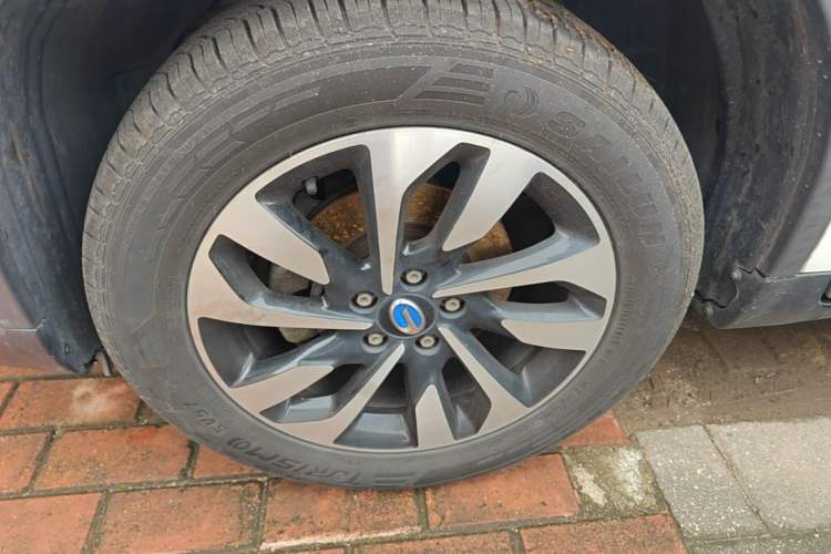 Used GAC Trumpchi GS4 2018 200T G-DCT Two-Wheel Drive Elite Edition Left Front Wheel Hub