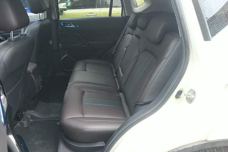 Used GAC Trumpchi GS4 2018 235T Automatic Two-Wheel Drive Elite Edition Left Rear Seat