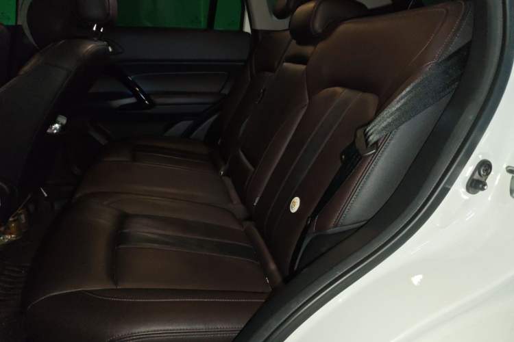 Used GAC Trumpchi GS4 2018 235T Automatic Two-Wheel-Drive Supreme Edition Left Rear Seat