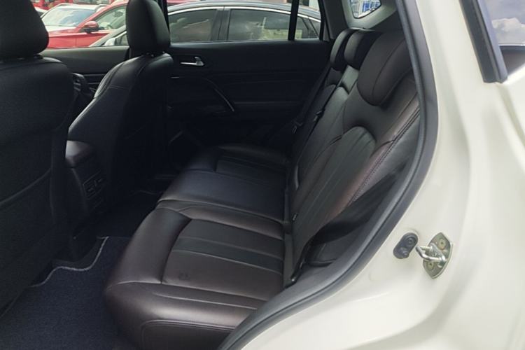 Used GAC Trumpchi GS4 2018 235T Manual Two-Wheel Drive Luxury Edition Left Rear Seat