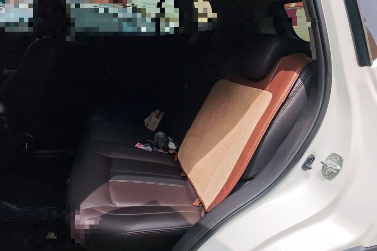 Used GAC Trumpchi GS4 2018 235T Automatic Two-Wheel-Drive Supreme Edition Left Rear Seat