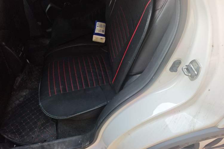 Used GAC Trumpchi GS4 2018 235T Automatic Two-Wheel Drive Elite Edition Left Rear Seat