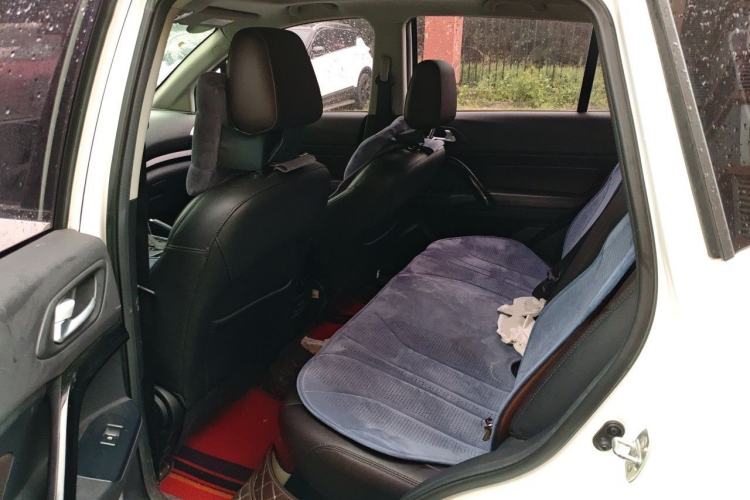 Used GAC Trumpchi GS4 2018 200T G-DCT Two-Wheel Drive Elite Edition Left Rear Seat