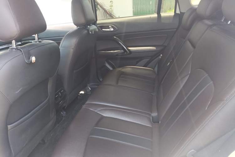 Used GAC Trumpchi GS4 2018 235T Automatic Two-Wheel Drive Luxury Smart Connectivity Version Left Rear Seat