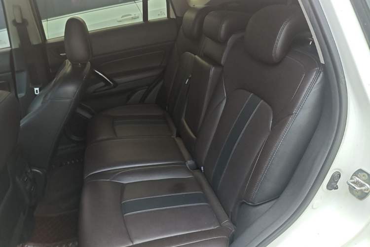 Used GAC Trumpchi GS4 2018 235T Automatic Two-Wheel Drive Luxury Smart Connectivity Version Left Rear Seat